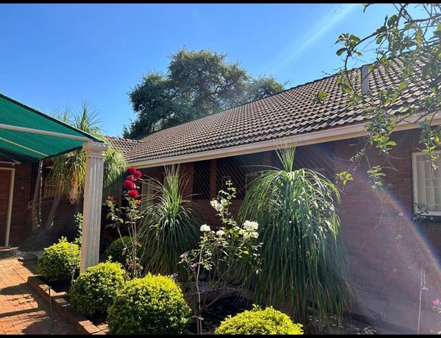 3 BEDROOM HOUSE FOR SALE IN CHROOM PARK